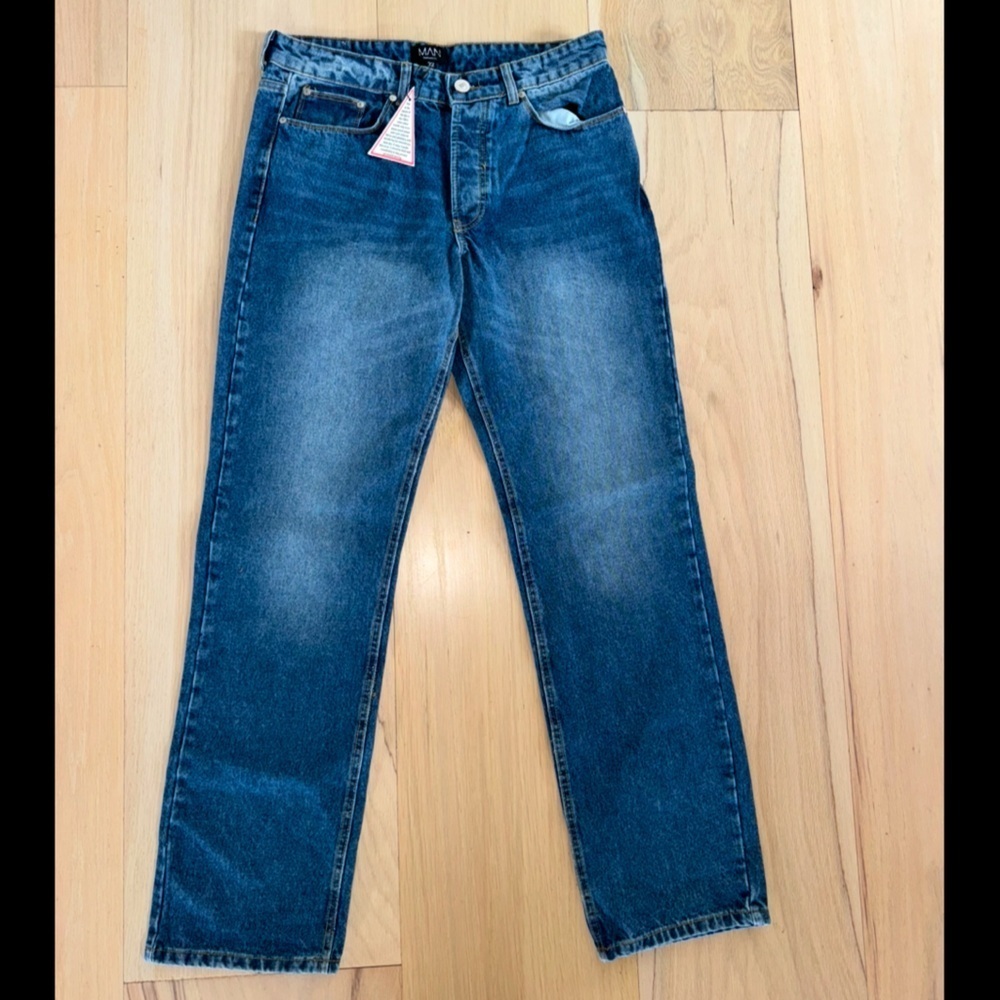 Boohoo Man Jeans Straight Leg Medium Wash Size 32 NWT